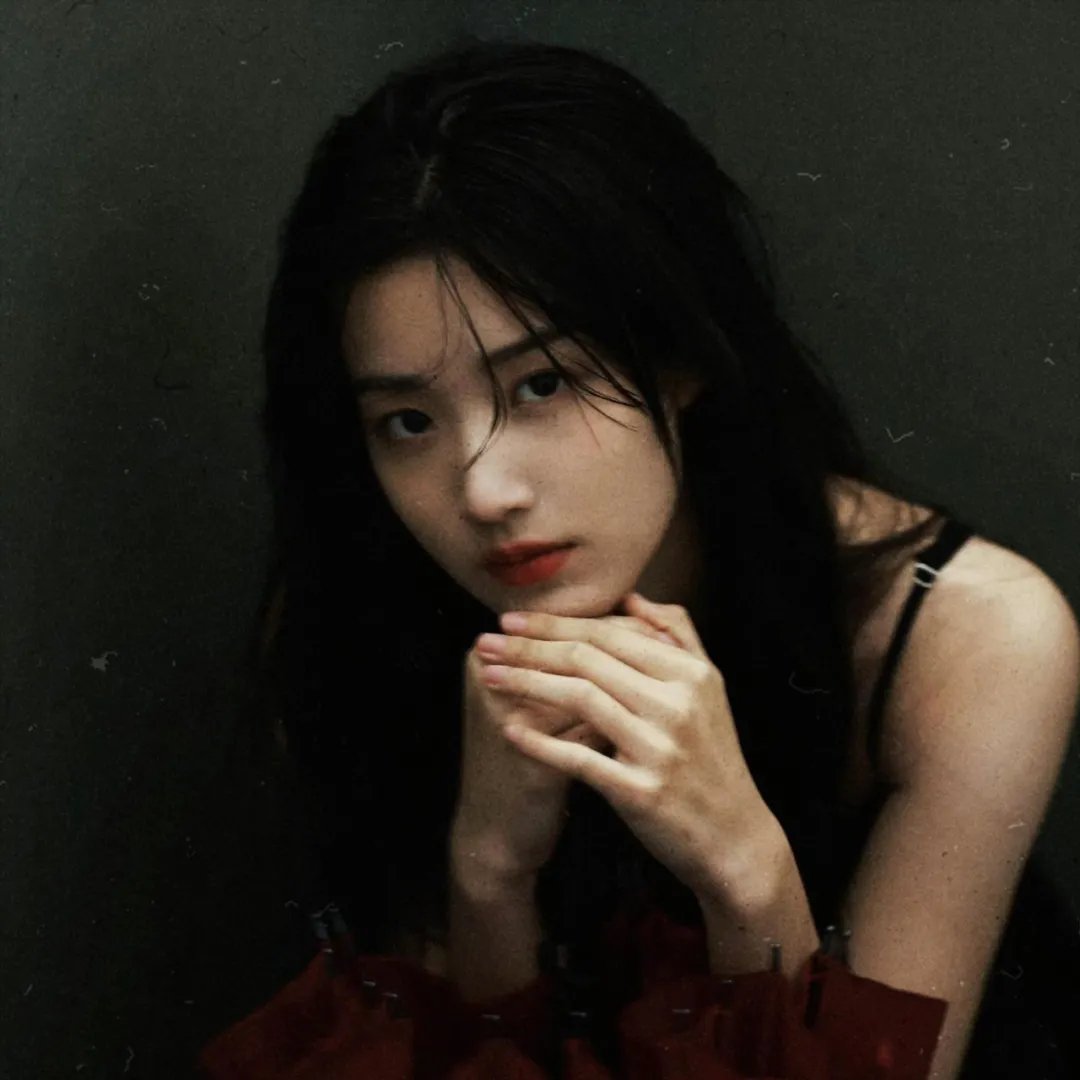 特务谜云